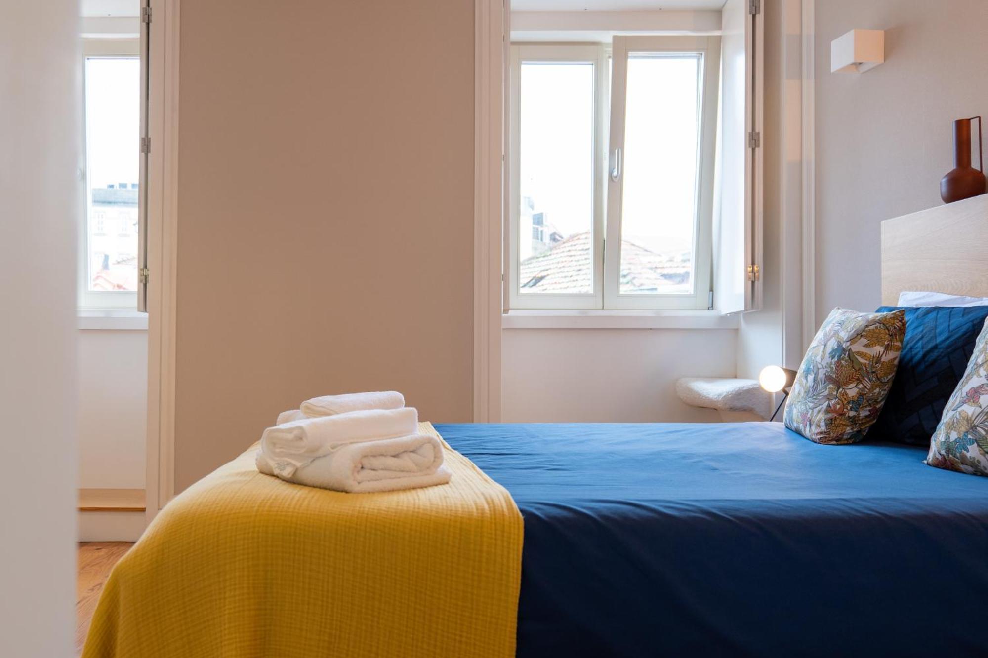 A Window To - In The Heart Of The City Apartament