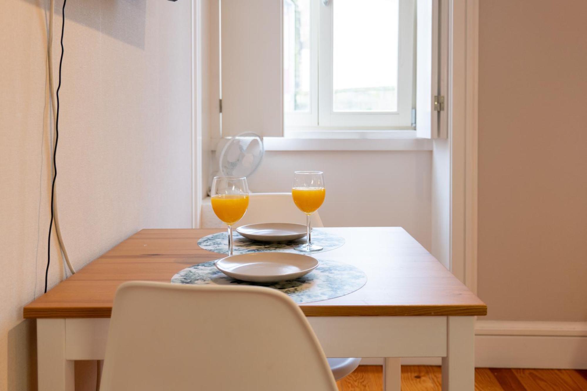 Apartament A Window To - In The Heart Of The City *